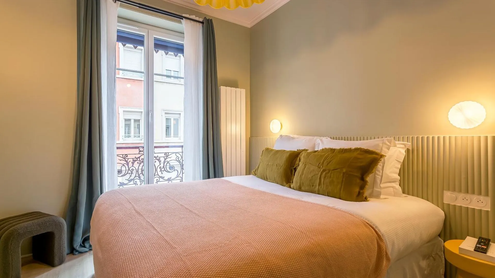 Bosuites - 7 Minutes Du Centre De Lyon Villeurbanne